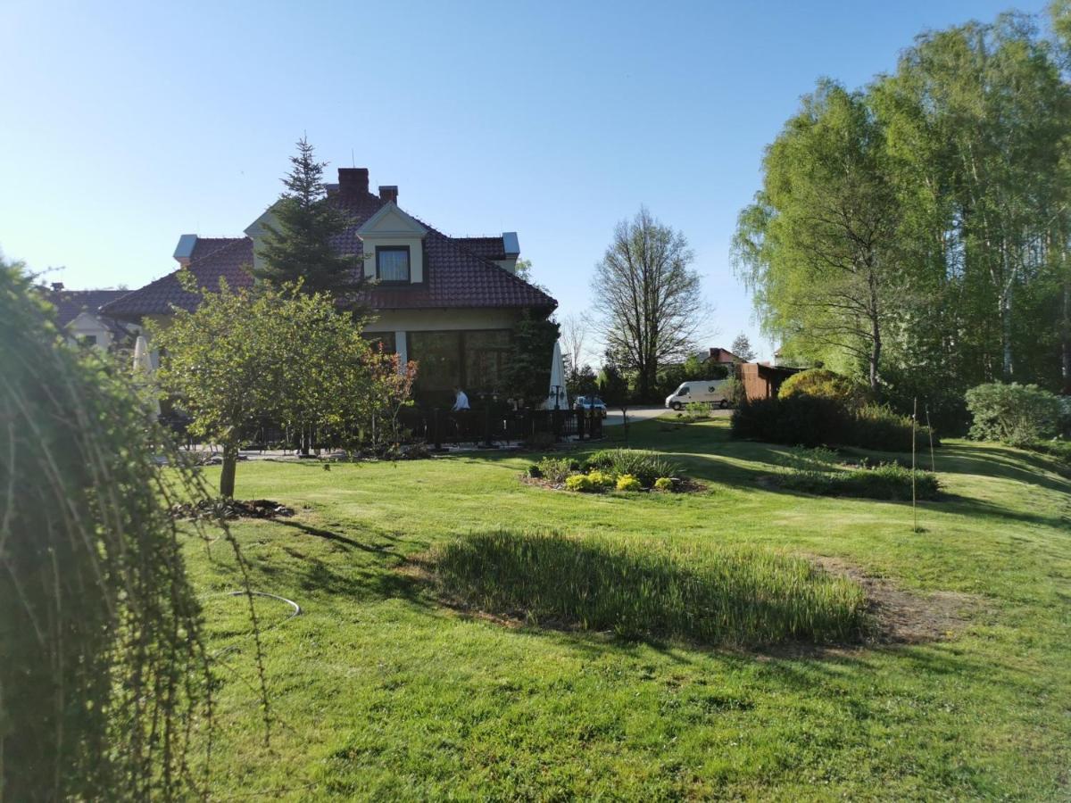 Hubertus Aparthotel & Restaurant & Horse Club Starogard Gdański Esterno foto