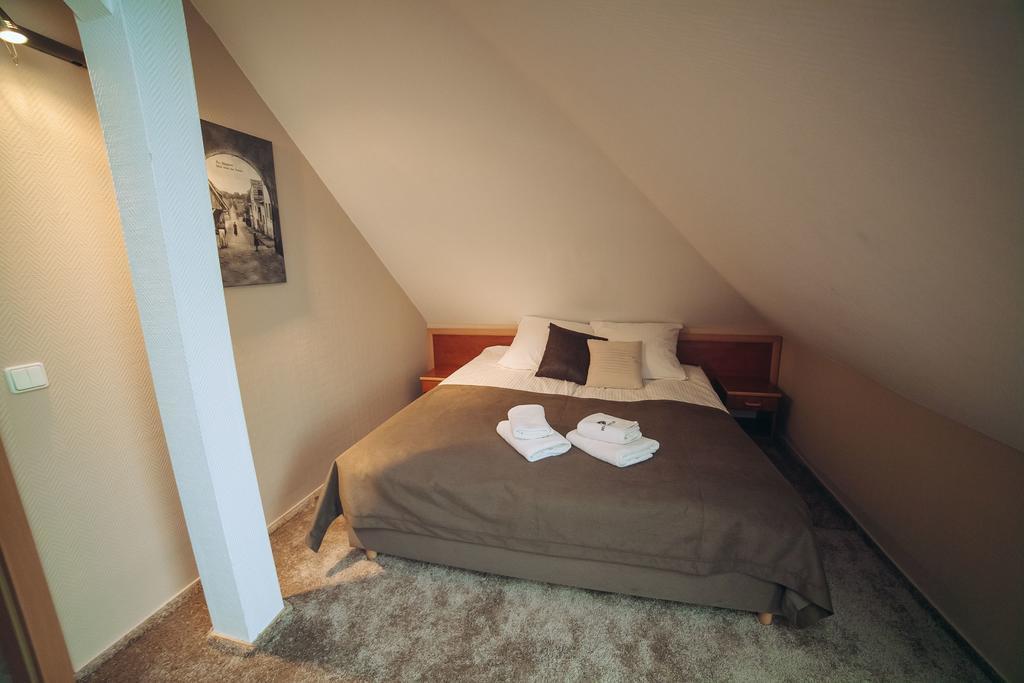 Hubertus Aparthotel & Restaurant & Horse Club Starogard Gdański Esterno foto