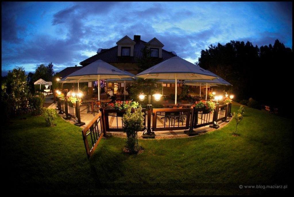 Hubertus Aparthotel & Restaurant & Horse Club Starogard Gdański Esterno foto