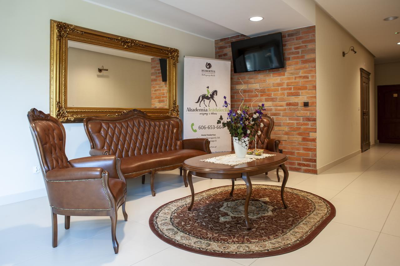 Hubertus Aparthotel & Restaurant & Horse Club Starogard Gdański Esterno foto