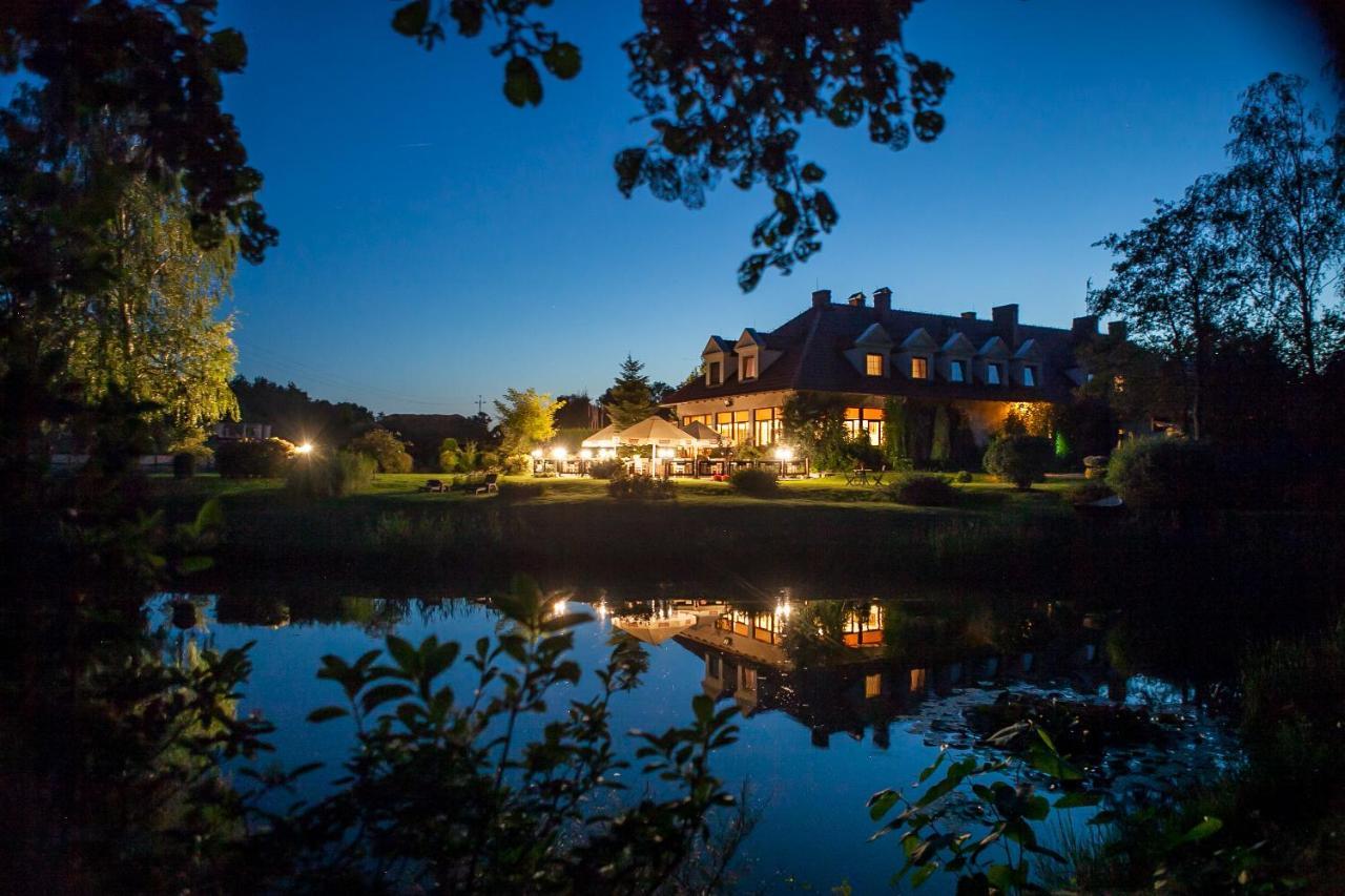 Hubertus Aparthotel & Restaurant & Horse Club Starogard Gdański Esterno foto